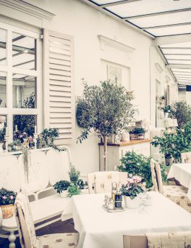 Sala Biała w restauracji Nowy Świat - eleganckie miejsce na kolację w Bielsku-Białej